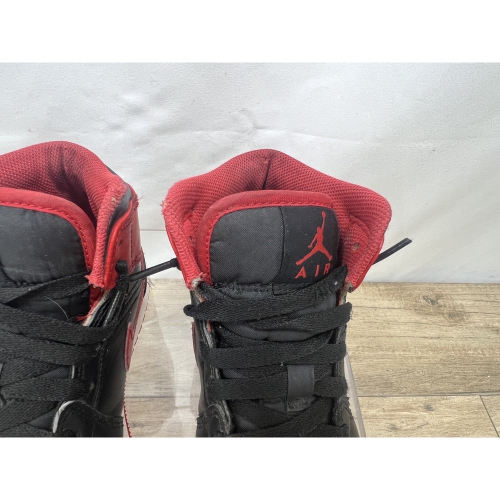 Nike Air Jordan 1 Mid Bred Youth Size 7Y Womens Sz 8.5 Black Red Sneaker Shoes - Picture 7 of 16
